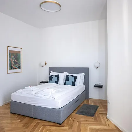 Zest And Nest Apartments In The Center Zagreb Exterior photo