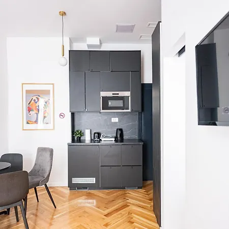 Zest And Nest Apartments In The Center Zagreb Exterior photo